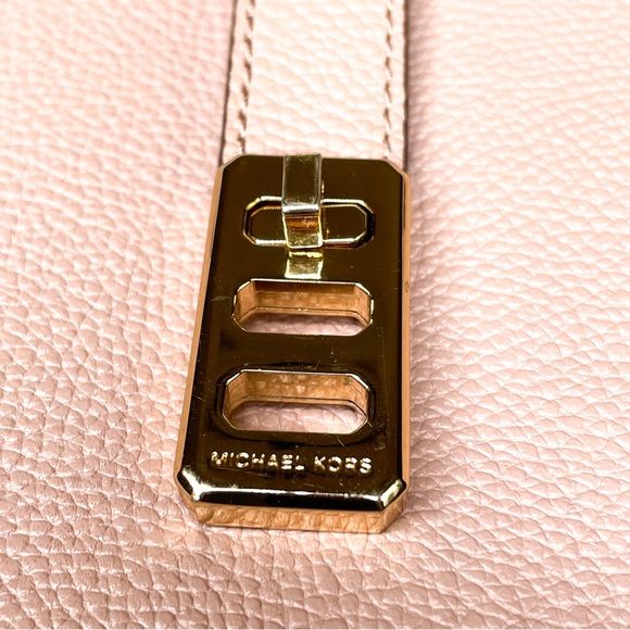 Michael Kors Carson Carryall Tote - Picture 4 of 15